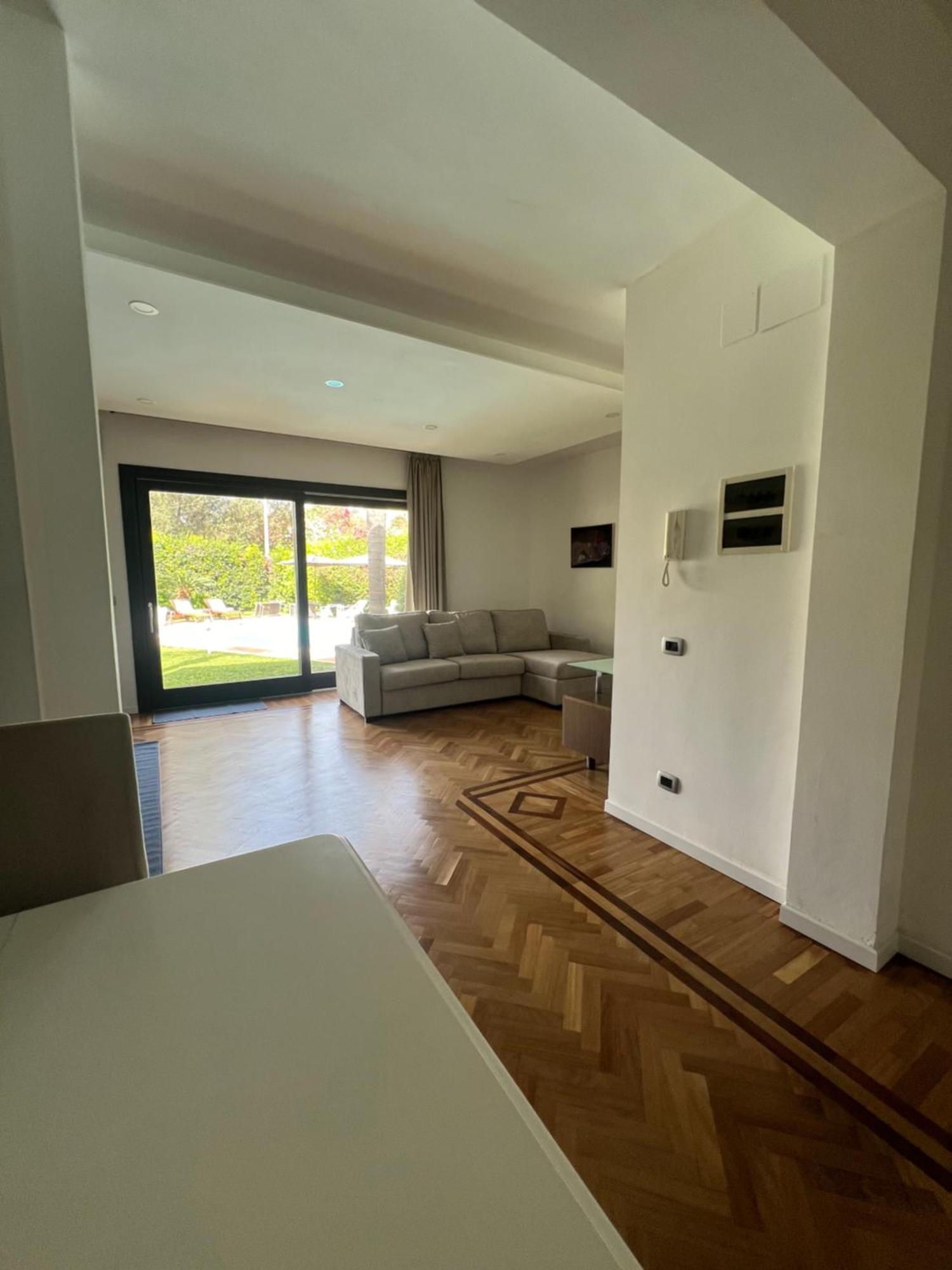 Villa Losanna Монделло Екстер'єр фото