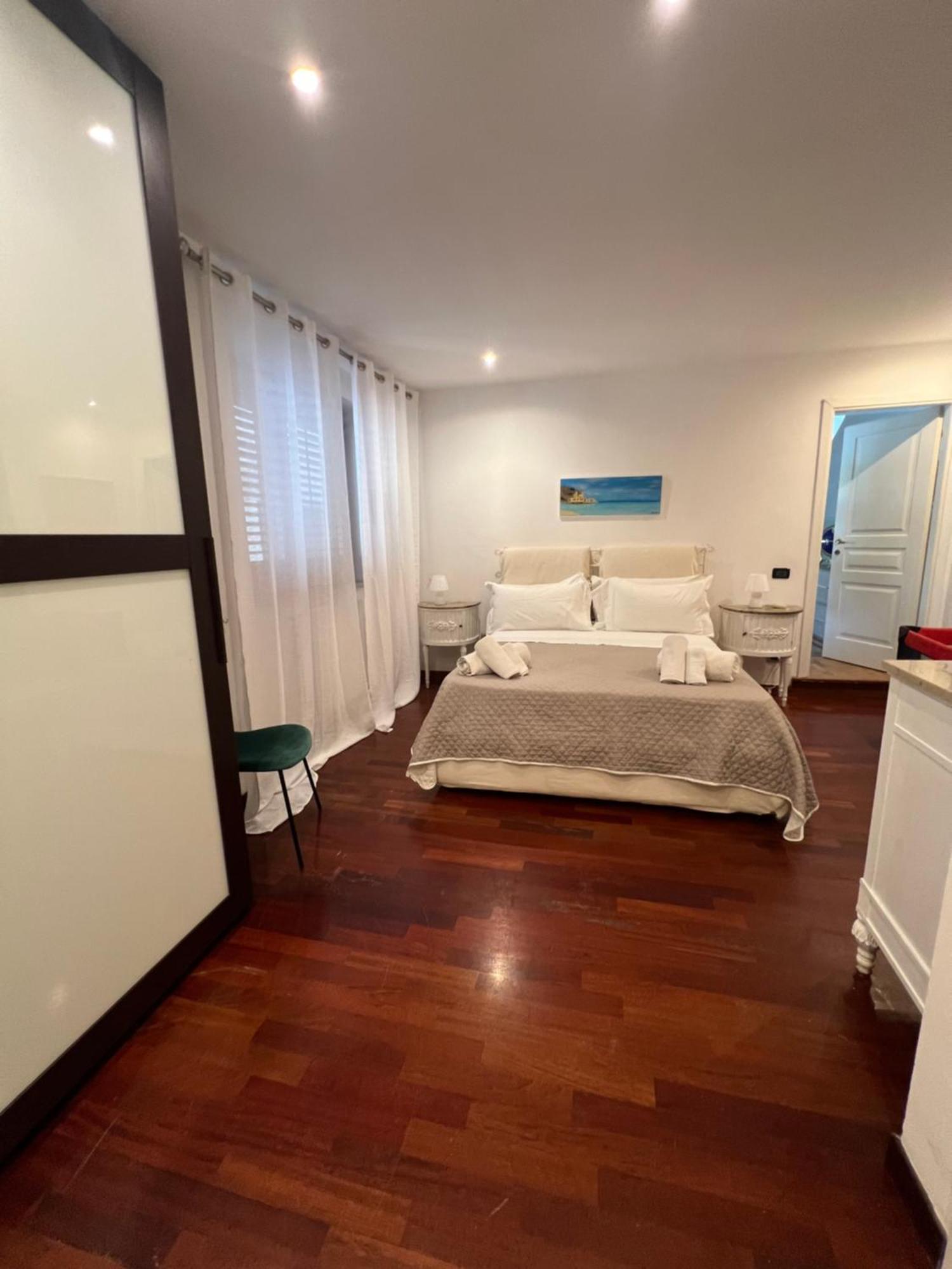 Villa Losanna Монделло Екстер'єр фото