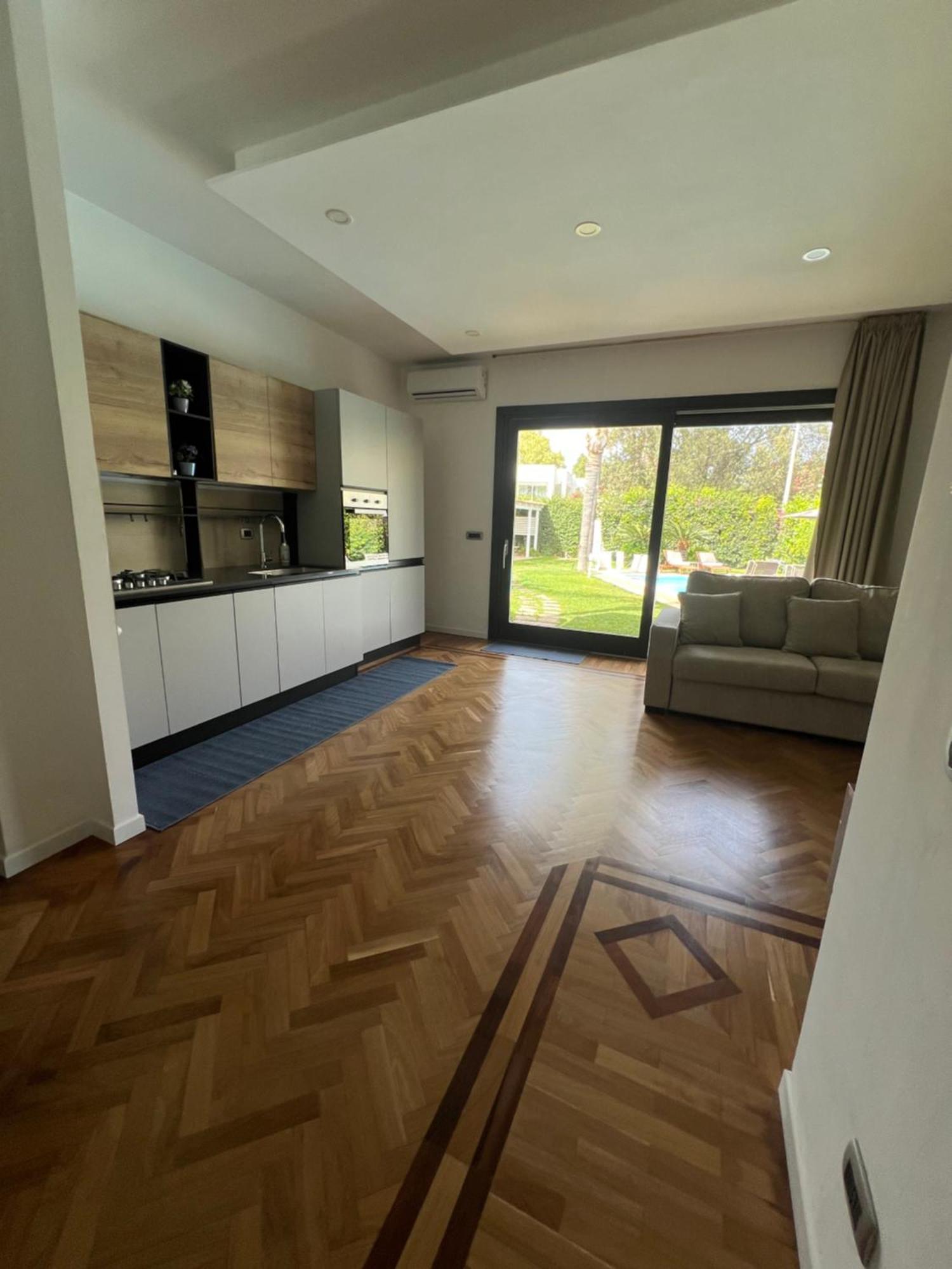 Villa Losanna Монделло Екстер'єр фото