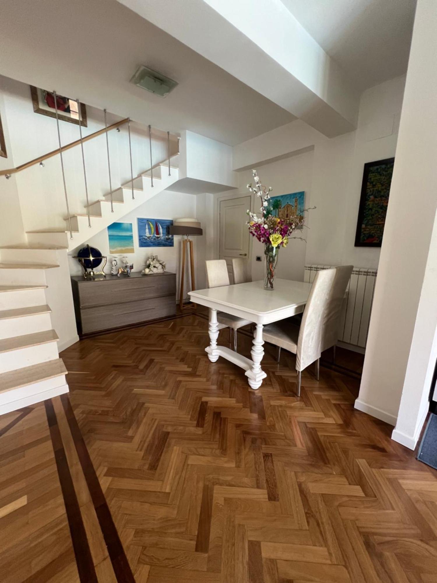 Villa Losanna Монделло Екстер'єр фото