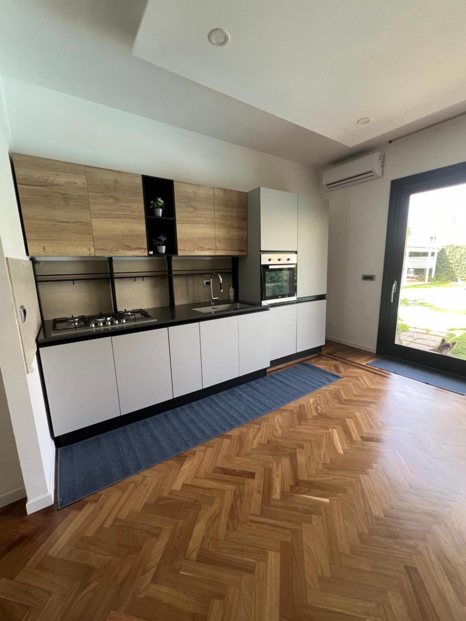 Villa Losanna Монделло Екстер'єр фото